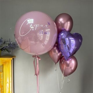 Композиция шаров с баблс и сиреневым сердцем