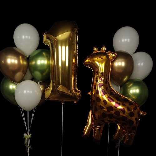 композиция шаров с цифрой 1 и жирафиком