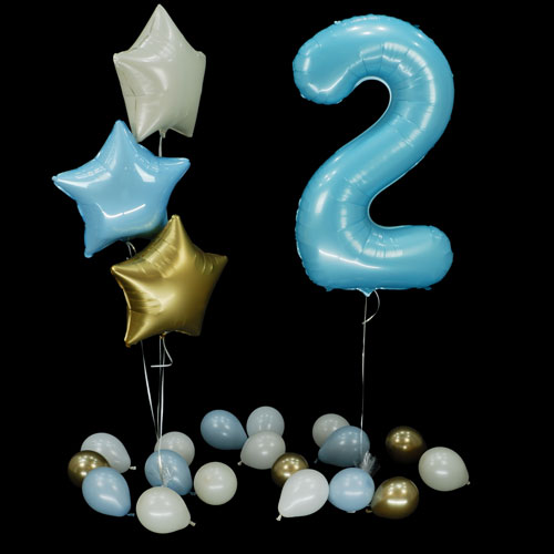 композиция шаров с цифрой 2 и звездами