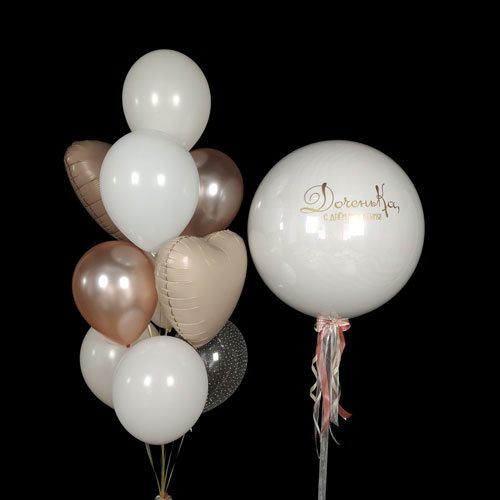 композиция шаров баблс с сердцами в нежных оттенках