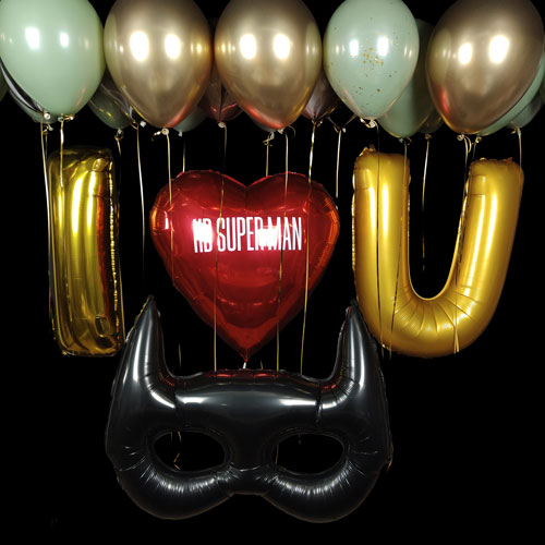 композиция шаров i love you с маской и сердцем