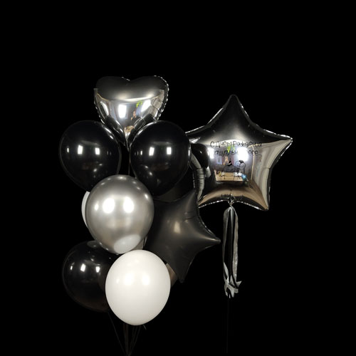 композиция шаров черный белый серебро со звездой
