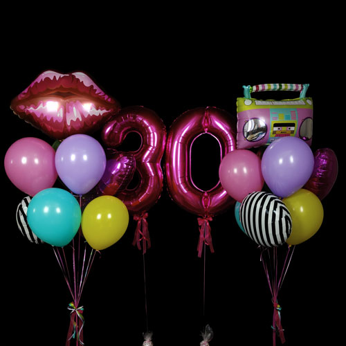композиция шаров с цифрами 30 в стиле яркой вечеринки