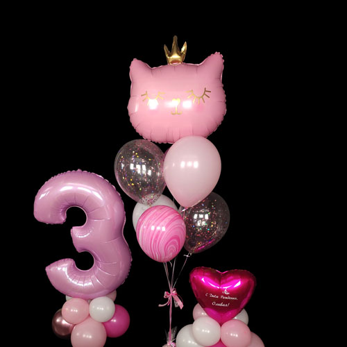 композиция шаров с цифрой 3 котиком и сердцем