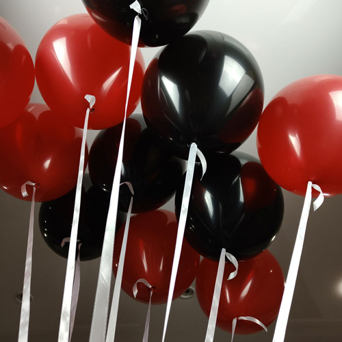 шары под потолок черные и красные